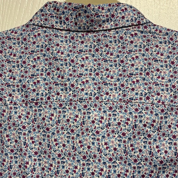 Classic Blue Floral Patterned Stretch Button Down Shirt - Picture 5 of 10